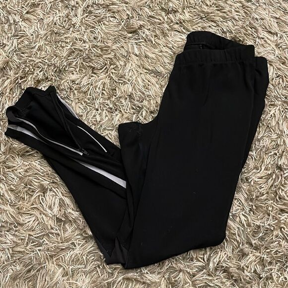 Old Navy Pants - Old Navy Running Pants. Size Medium‎